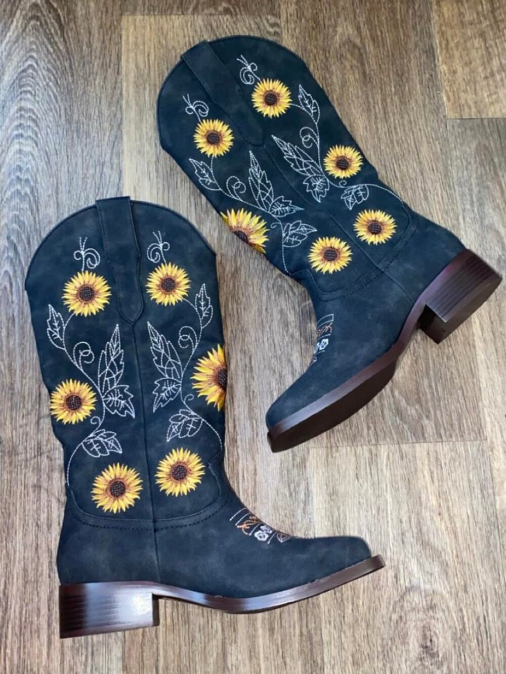Women's Black Embroidered Western Cowboy Boots Floral Mid Calf Block Heel